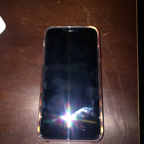 Iphone XR Unlocked - Picture 2 of 2